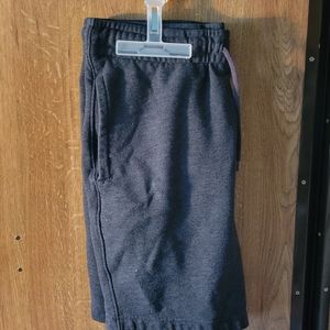 Mens dark grey shorts 55% cotton 45% polyester size M.